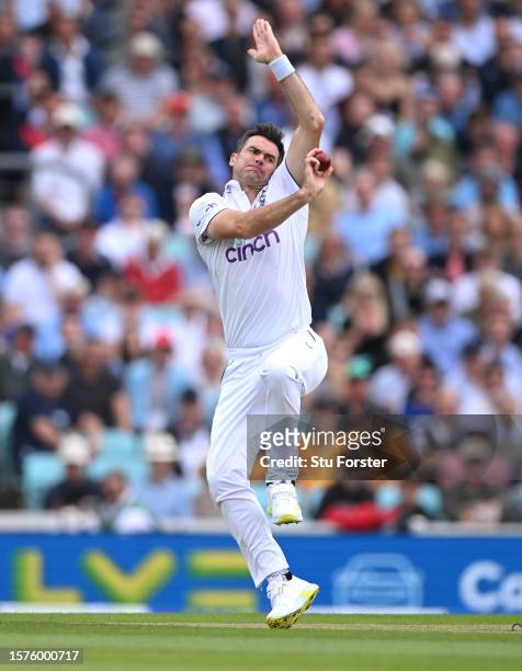 England bowler James Anderson in bowling action during day two of the LV= Insurance Ashes 5th Test Match between England and Australia at The Kia...