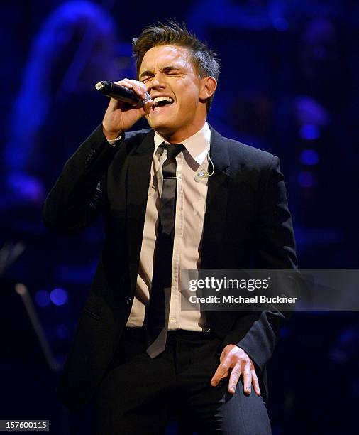 Singer Jesse McCartney performs onstage during a celebration of Carole King and her music to benefit Paul Newman's The Painted Turtle Camp at the...