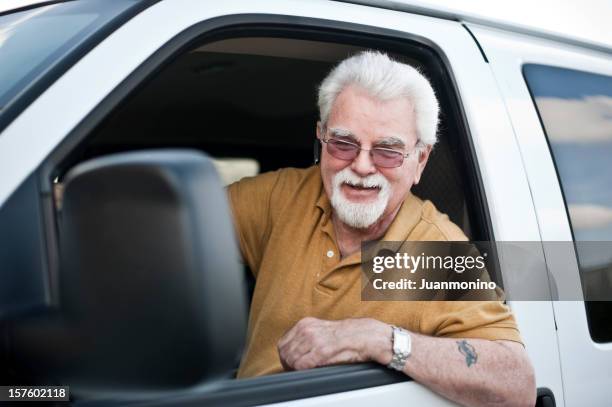 orgullosos de destornillador - old truck fotografías e imágenes de stock