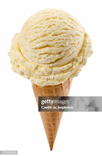 vanilla ice cream cone (clipping path - vanilleeis stock-fotos und bilder