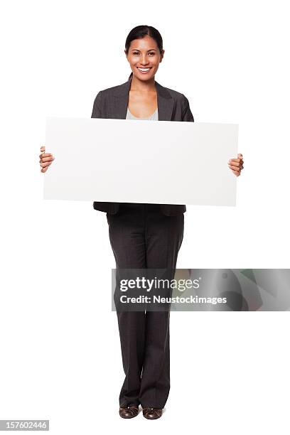 joven empresaria sosteniendo en blanco señal de pare. aislados. - person holding blank sign fotografías e imágenes de stock