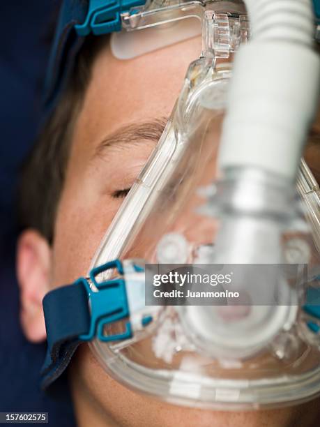 de cuidados intensivos - ventilador-equipo-respiratorio fotografías e imágenes de stock