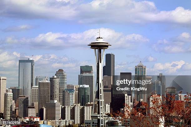 city of seattle skyscraper - space needle stock pictures, royalty-free photos & images