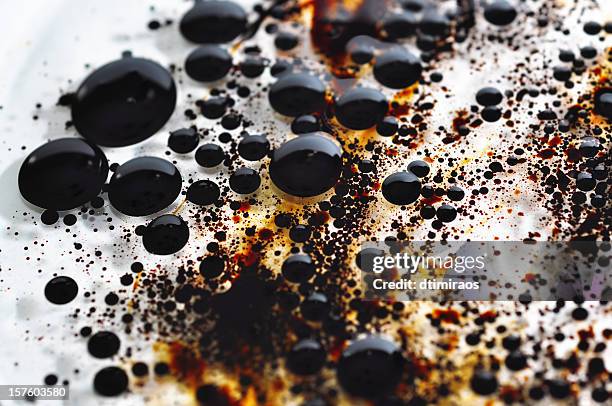 Tar Splat Tar Oil Photos and Premium High Res Pictures - Getty Images
