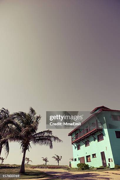 building in cuba - varadero beach stock pictures, royalty-free photos & images