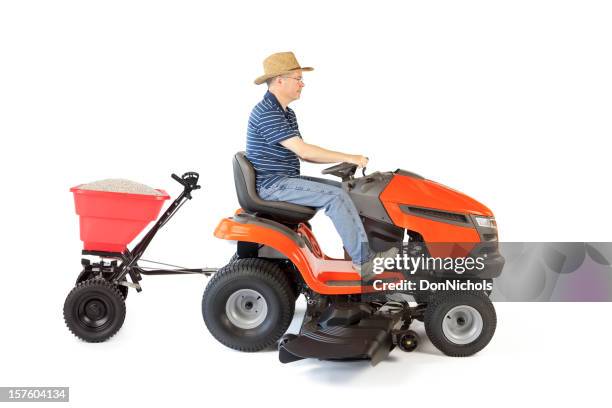 rasenmäher und dünger - rasenmäher freisteller stock-fotos und bilder