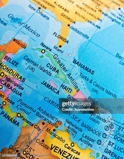 cuba, à haïti, et des caraïbes - barbados map photos et images de collection