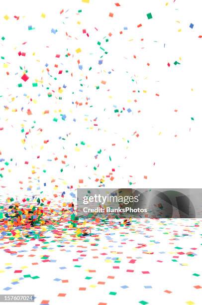 papel confete cair para o chão, isolado a branco - confete imagens e fotografias de stock