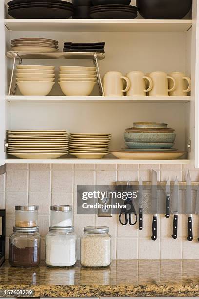 armário de cozinha - armário imagens e fotografias de stock