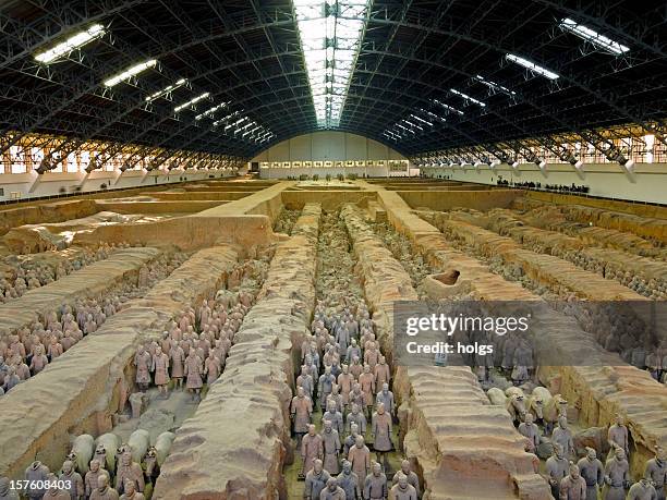 armee der terrakotta-krieger - terrakotta armee stock-fotos und bilder