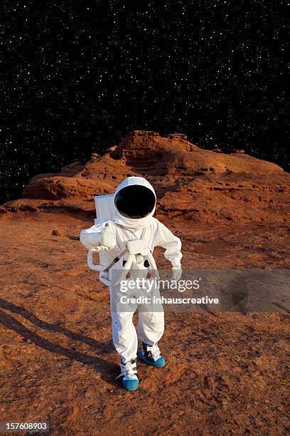 astronaut on mars - spacesuit stock pictures, royalty-free photos & images