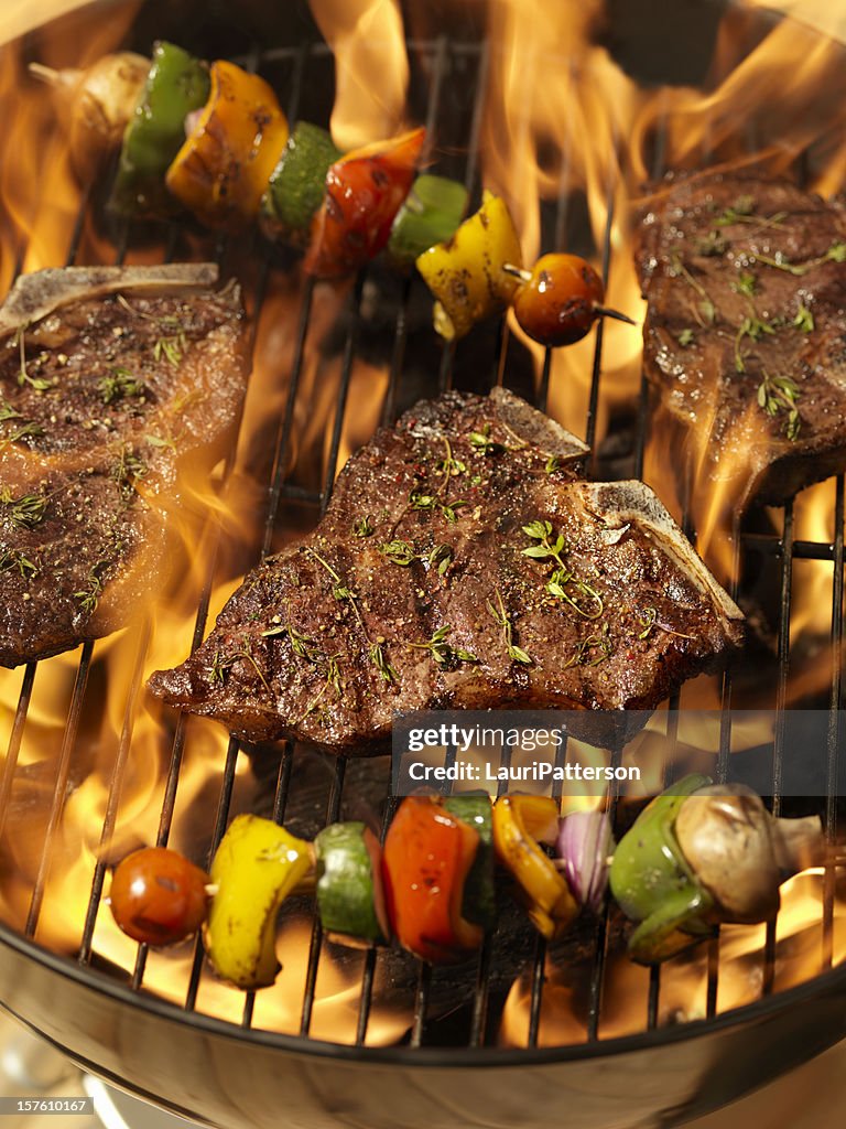 Porterhouse-Steak mit Gemüse am Spieß
