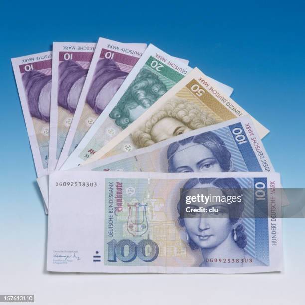 old german mark bills in a row - german mark note stock pictures, royalty-free photos & images