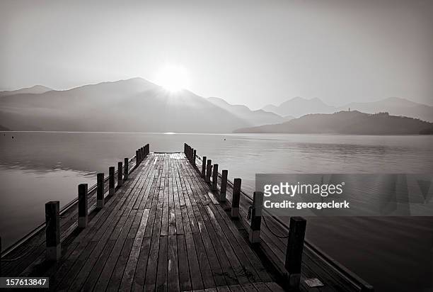 sun moon lake in taiwan - landscape black and white stockfoto's en -beelden