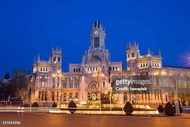 madrid, espagne - palacio de comunicaciones photos et images de collection