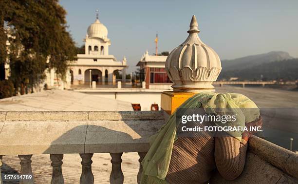 woman praying - punjab stock pictures, royalty-free photos & images