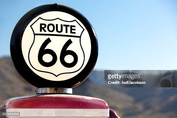 route 66 vintage pompa carburante - route 66 foto e immagini stock