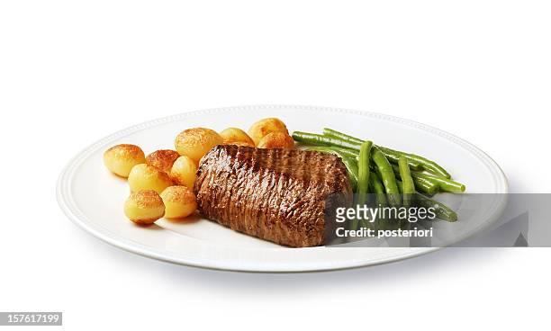 filet mignon with potatoes and green beans - mignon stock pictures, royalty-free photos & images