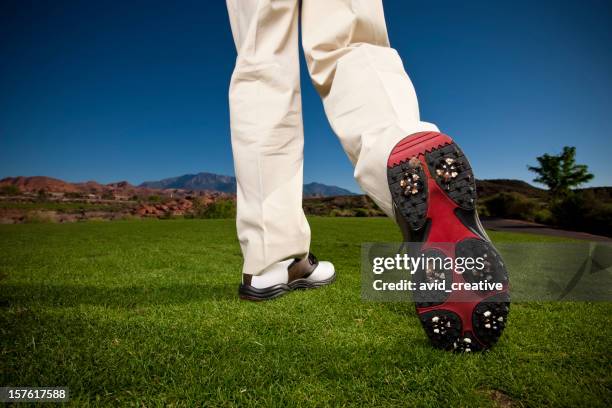 scarpa da golf - scarpe da golf foto e immagini stock