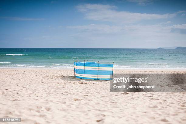 porthminster beach on a sunny june morning - beach shelter stockfoto's en -beelden