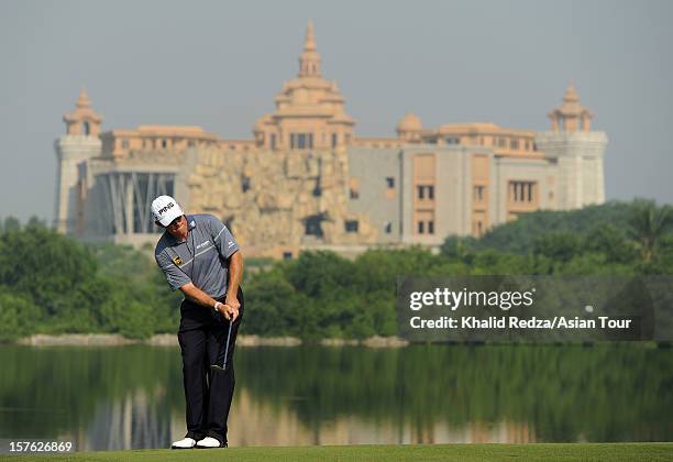 Lee Westwood of England in action ahead of the Thailand Golf Championship at Amata Spring Country Club on December 5, 2012 in Bangkok, Thailand.
