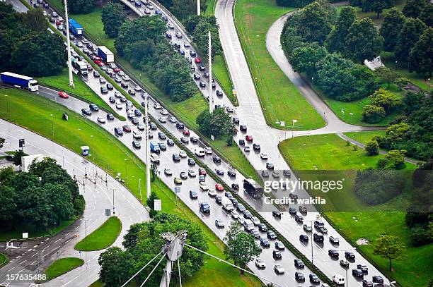 traffic jam in rain - traffic jam stock pictures, royalty-free photos & images