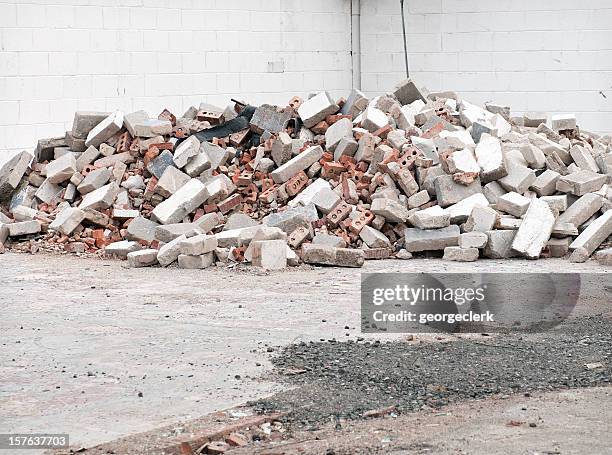 demolition rubble - broken wall stock pictures, royalty-free photos & images