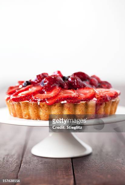 fruit tart - strawberry tart stock pictures, royalty-free photos & images
