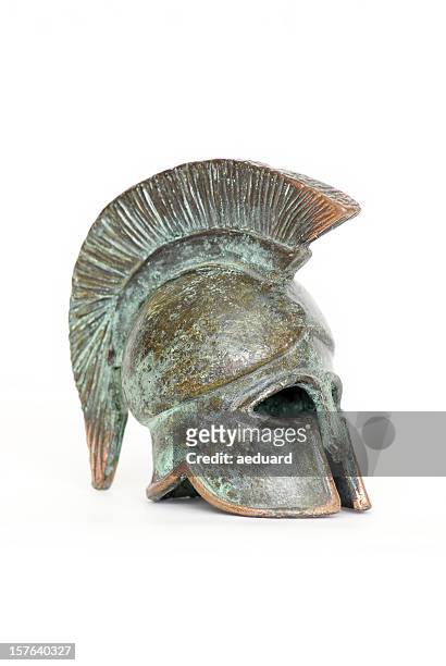 casco de los antiguos griegos - armadura fotografías e imágenes de stock