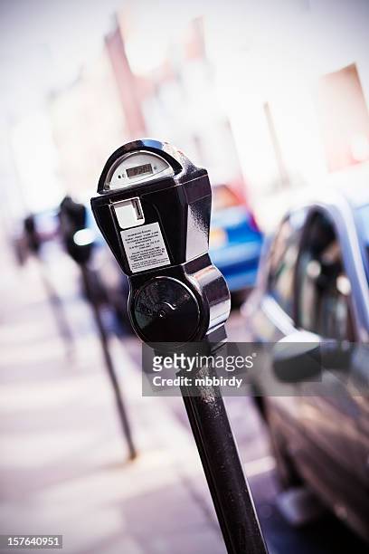 ロンドンの駐車メーター - パーキングメーター ストックフォトと画像