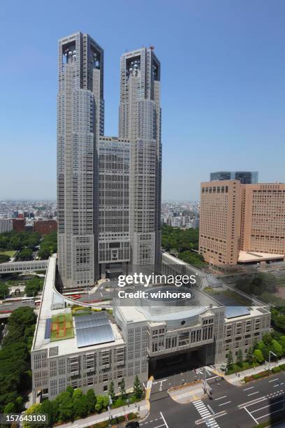 tokyo metropolitan government building - tokyo metropolitan government building stock pictures, royalty-free photos & images