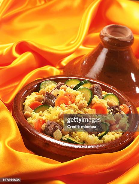 cous -cous - クスクス ストックフォトと画像