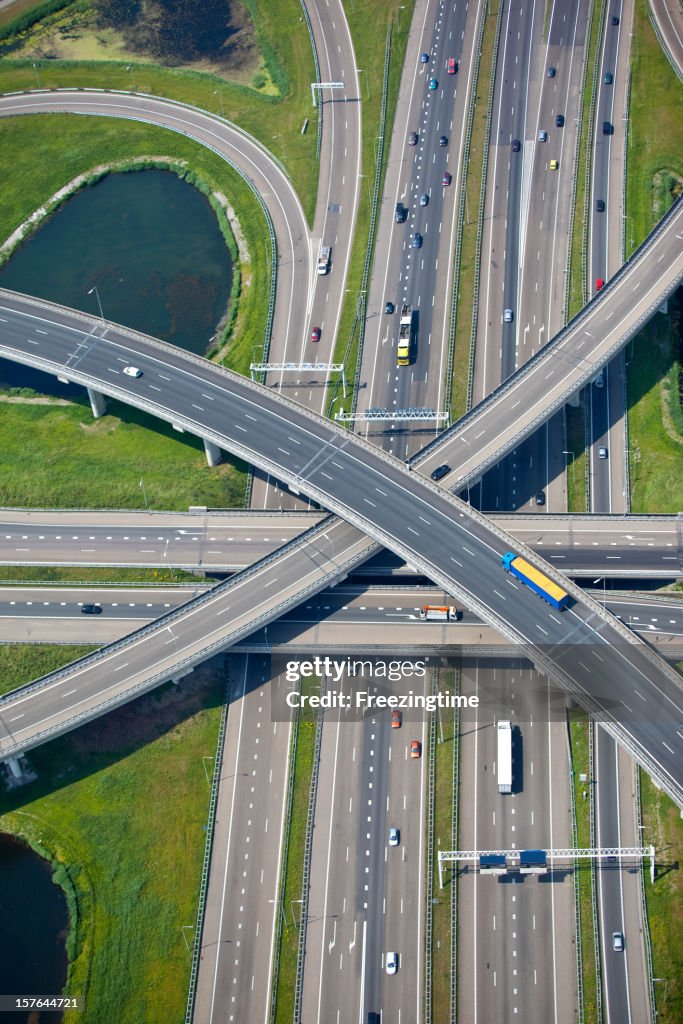 Major Intersection Example Major Intersection At A Freeway High-Res Stock Photo - Getty Images