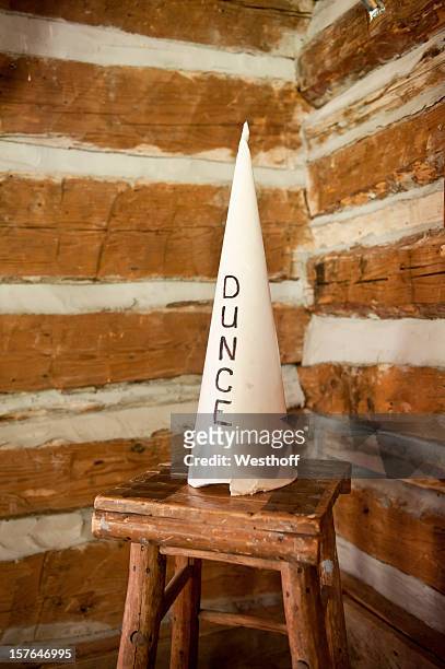 dunce cap - dunce cap stock pictures, royalty-free photos & images