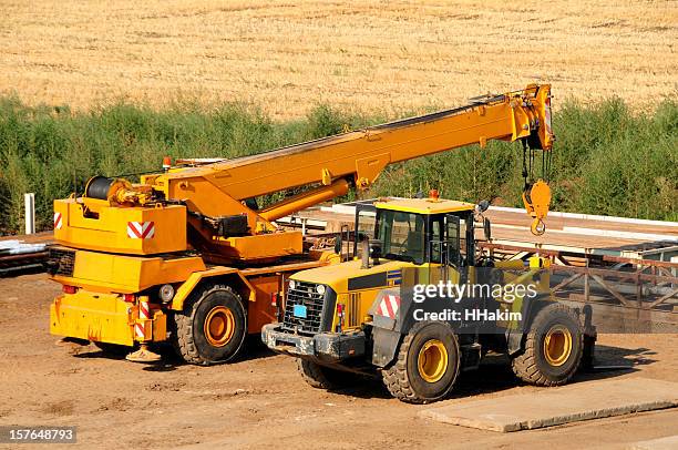 oil & gas industry - heavy machinery - mobile crane stock pictures, royalty-free photos & images