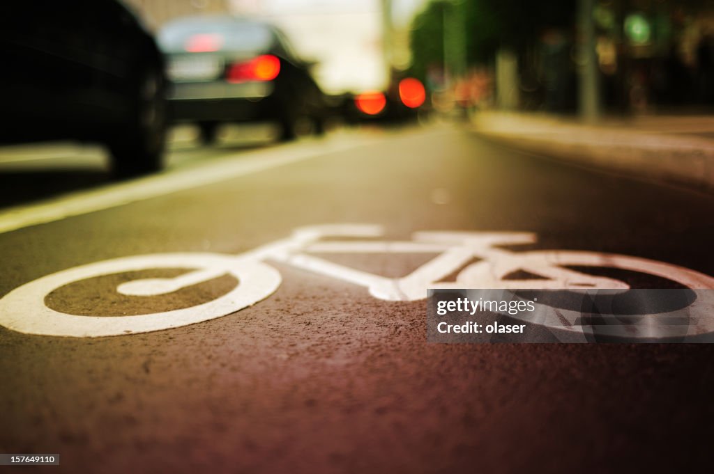 Bike lane and traffic