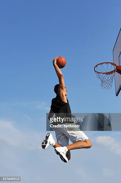 basketball action - dunk stockfoto's en -beelden