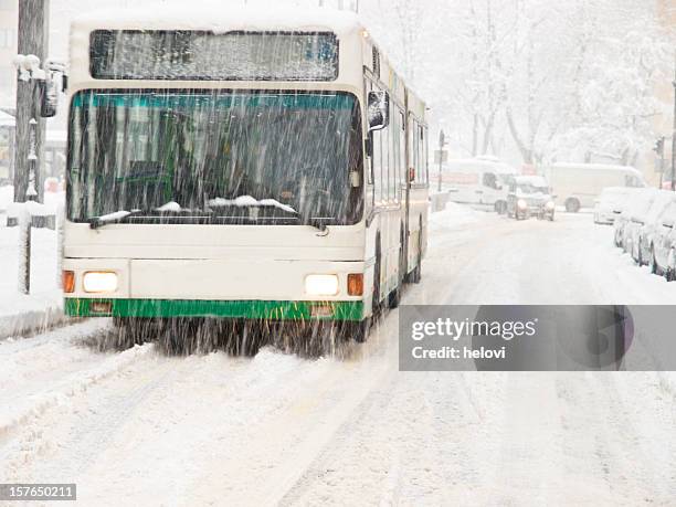 Snow Bus Bus Snow Photos and Premium High Res Pictures - Getty Images