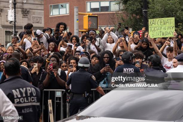 Recent Police Riot New York City Police Riot Photos and Premium High Res Pictures - Getty ...