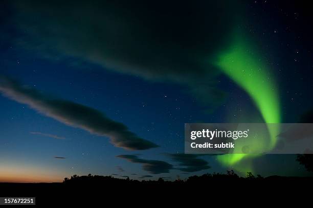 aurora boreale, islanda - southern lights foto e immagini stock