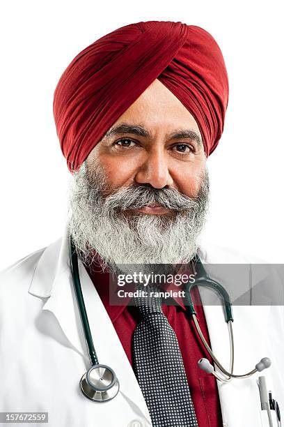 medico con turbante indiano-isolato - sikh foto e immagini stock