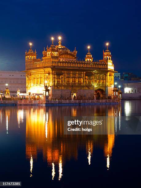 golden temple, amritsar, india - amritsar stockfoto's en -beelden