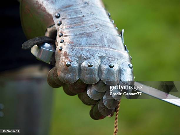 iron fist - ijzer stockfoto's en -beelden