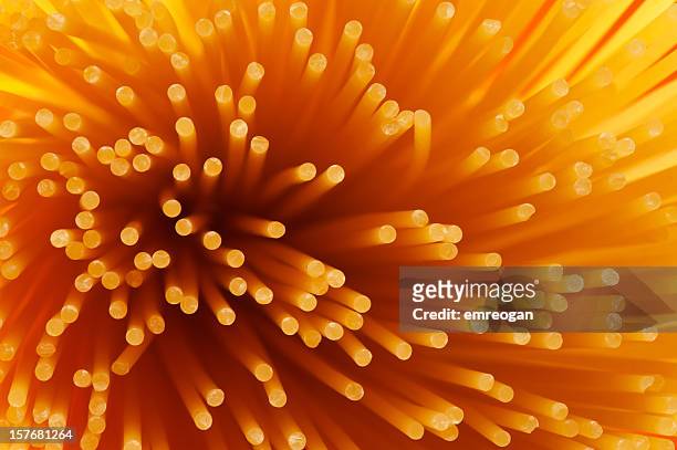 spaghetti texture - macrofotografia foto e immagini stock