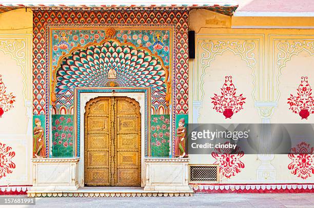 lotus porta-pitam niwas chowk, city palace, jaipur - palazzo reale foto e immagini stock