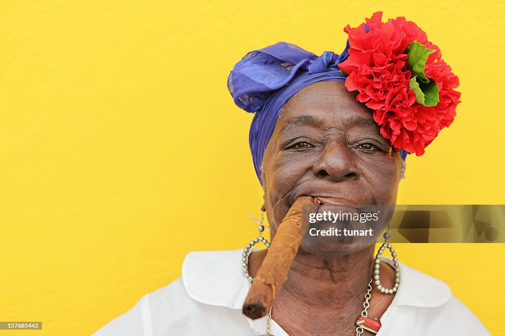 キューバの女性