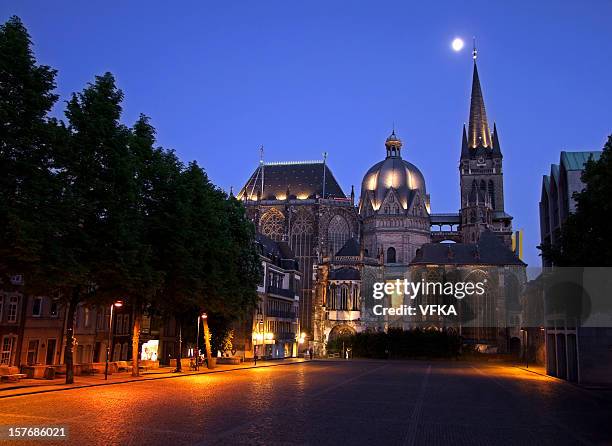 catedral de aquisgrán (aachener dom - aachen 2010 fotografías e imágenes de stock