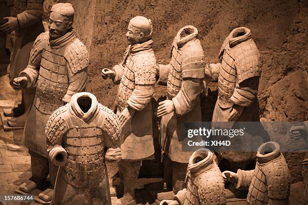 terracotta army in qin shi huang's tomb - museum of military history stock pictures, royalty-free photos & images