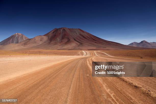 uyuni bolivien - salar de uyuni stock-fotos und bilder