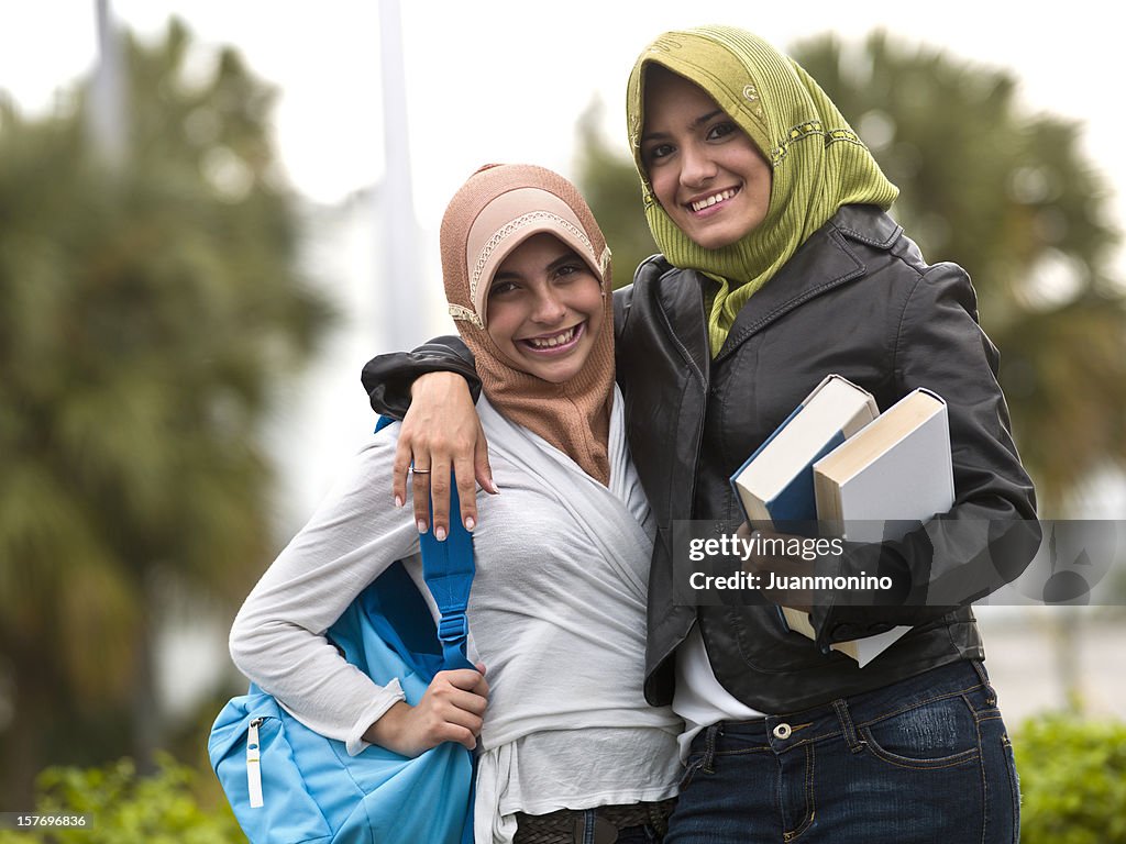 Muslim students teenage girls